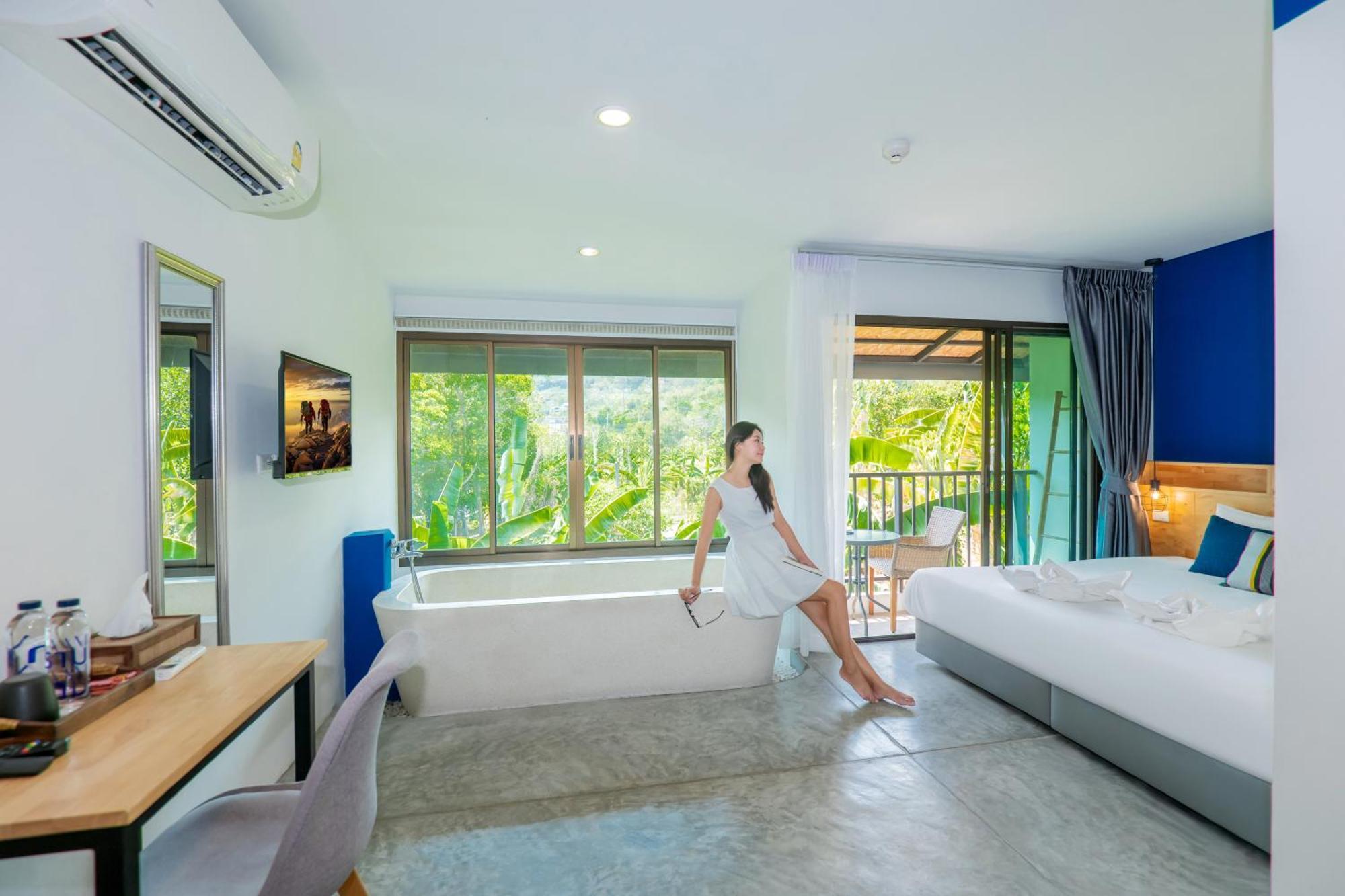 Kraam Silhouette Hotel And Cafe Phuket Chalong Exterior foto