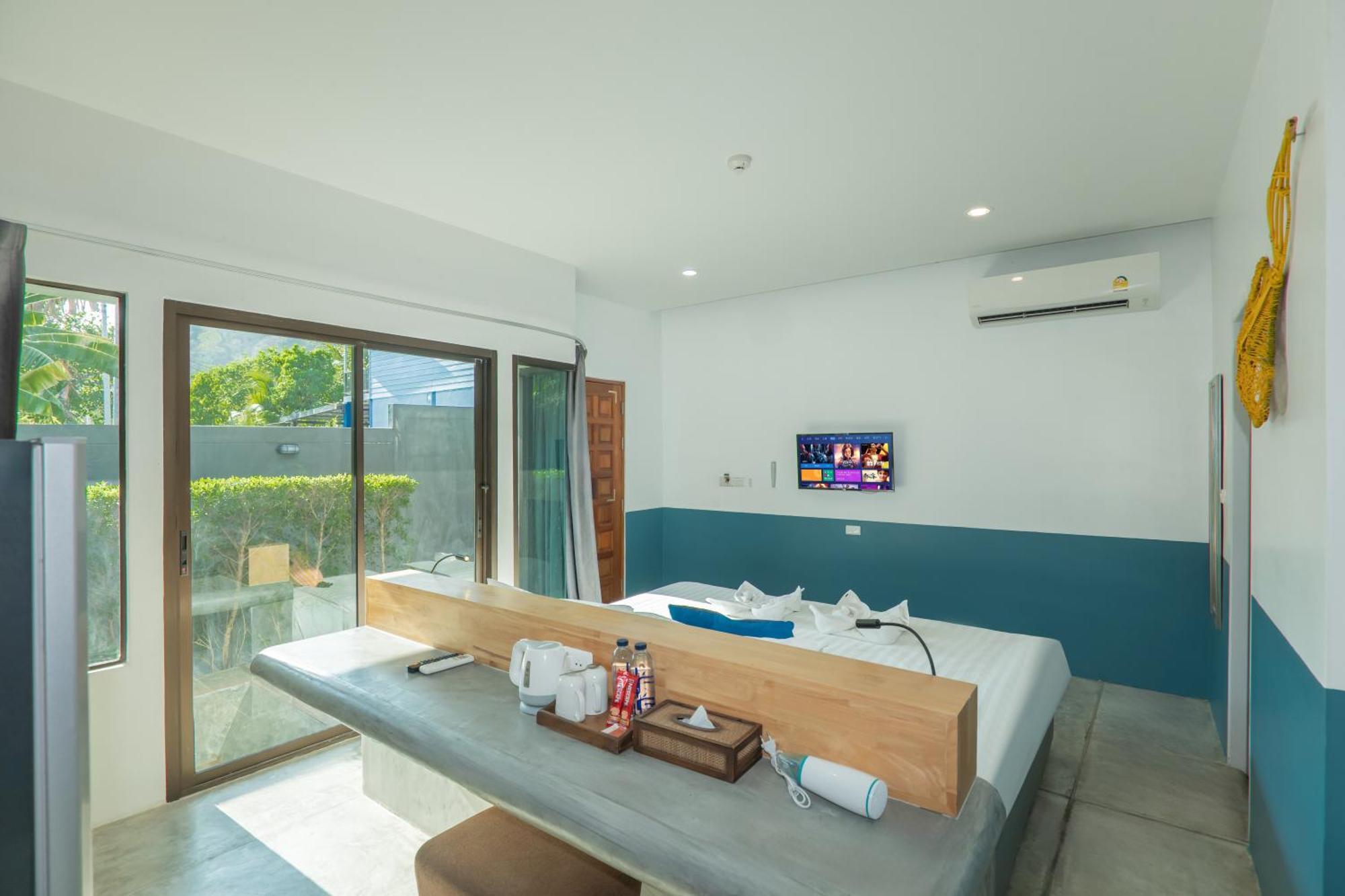 Kraam Silhouette Hotel And Cafe Phuket Chalong Exterior foto